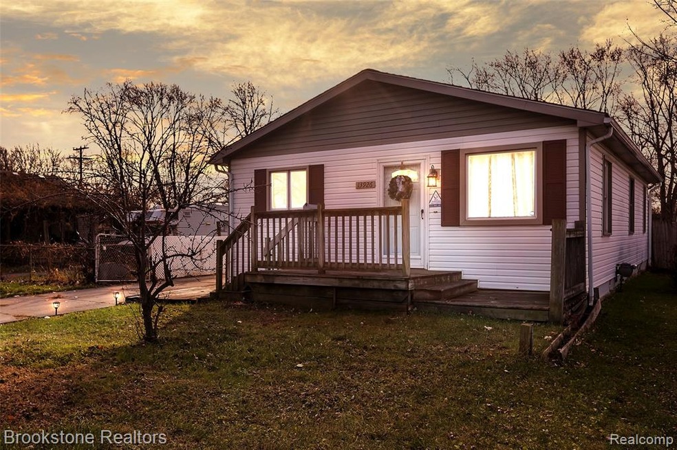 13926-Stephens-Rd-WindowStill-Real-Estate-Photogra