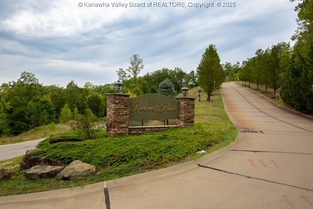 135 Oakview Rd, South Charleston, WV 25309 - photo 1