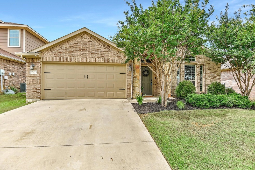 3503 Austin St, Gainesville, TX 76240 - photo 1