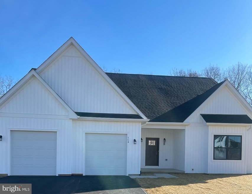 154 Moonstone Dr, Kearneysville, WV 25430 - photo 1