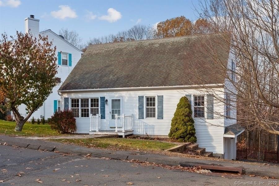 8 Westport Dr, Waterbury, CT 06706 - photo 1