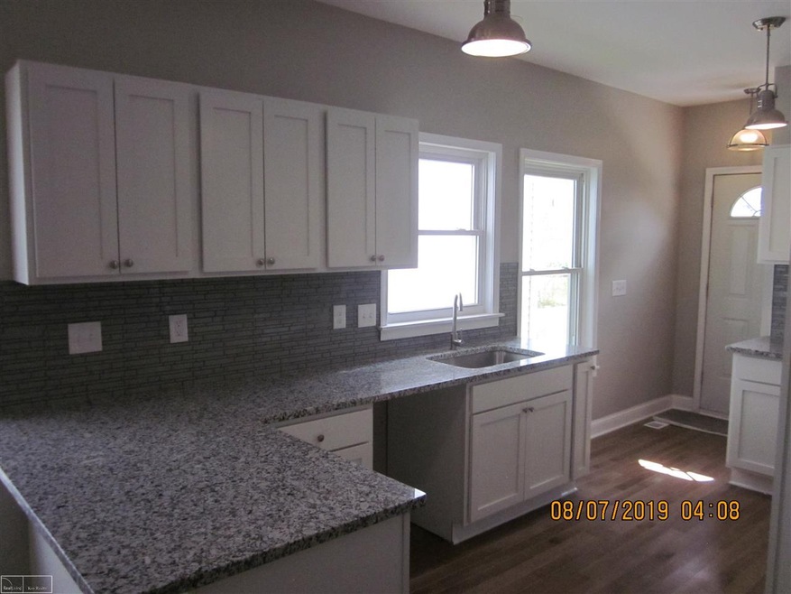 1451 Lakepointe St, Grosse Pointe Park, MI 48230 - photo 1