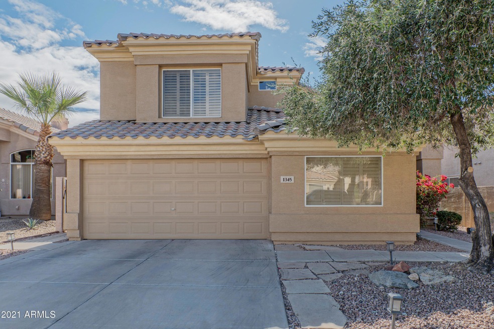 1345 E Sa-001-005-Main Exte-MLS_Size
