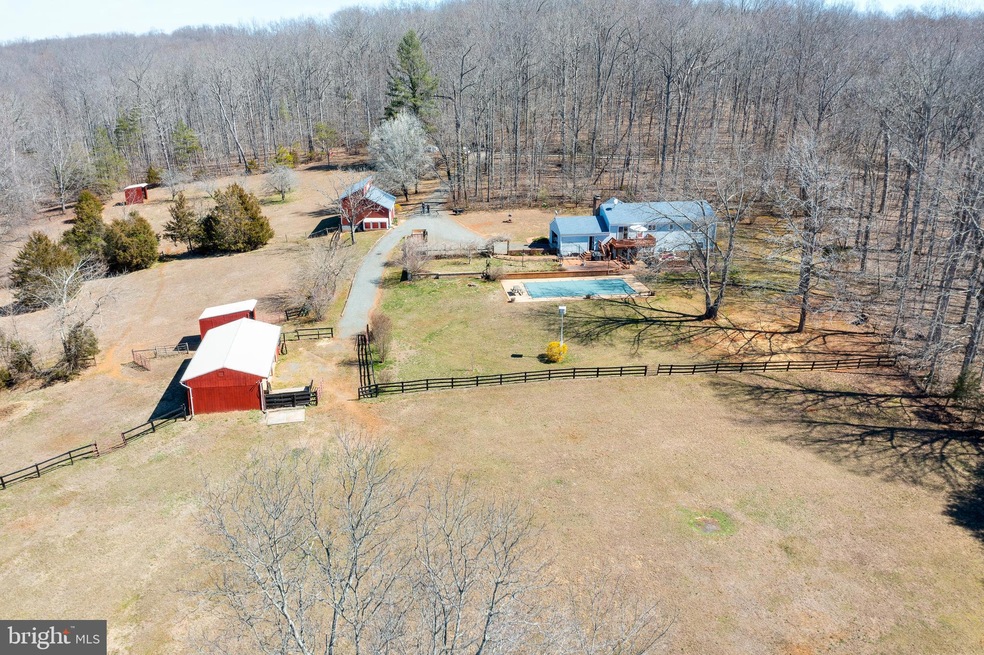 8551 Botha Rd, Warrenton, VA 20186 - photo 1