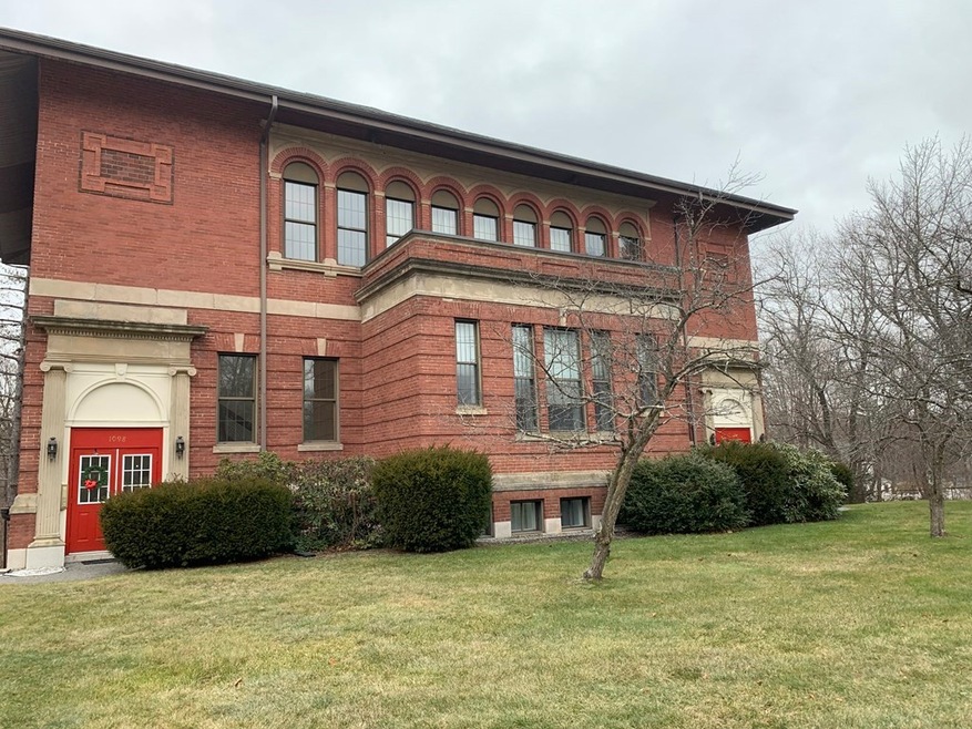 1098 Stafford St unit 3, Rochdale, MA 01542 - photo 1