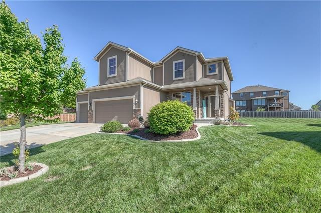 1311 Rock Creek Ct, Lansing, KS 66043 - photo 1