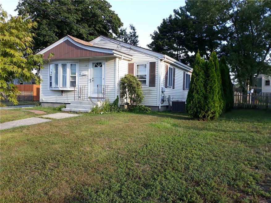 154 Falcon Ave, Warwick, RI 02888 - photo 1