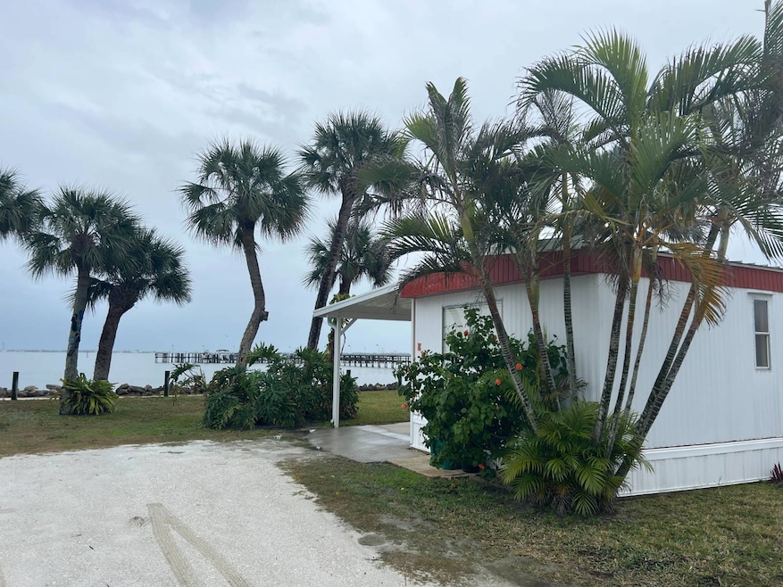 200 S Banana River Dr unit E20, Merritt Island, FL 32952 - photo 1