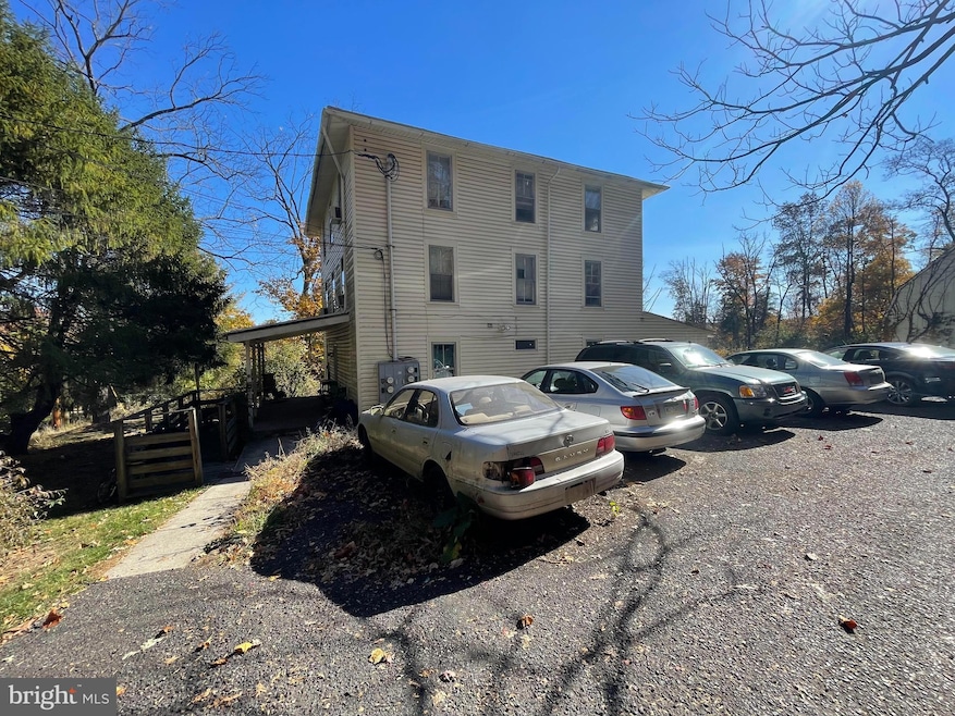 113 Fulmer Rd unit 4, Perkiomenville, PA 18074 - photo 1