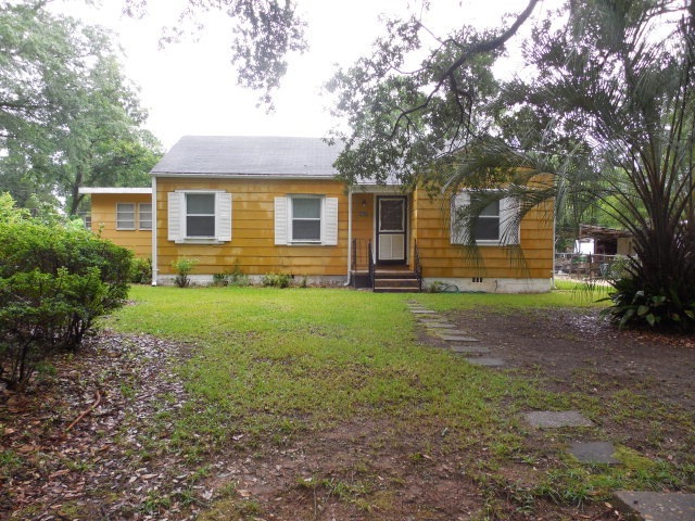 1307 Edgerly Ave, Albany, GA 31707 - photo 1