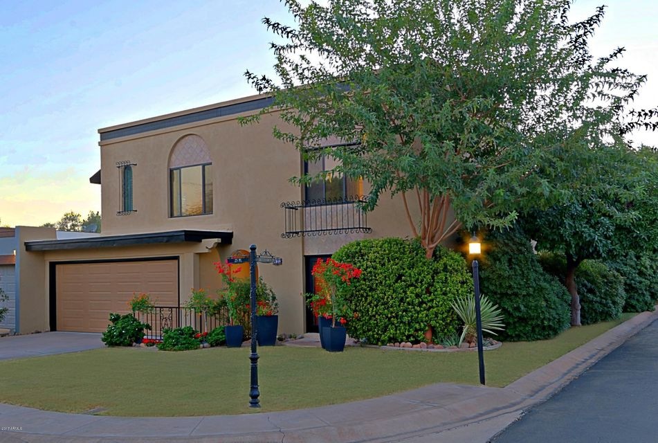 Corner lot