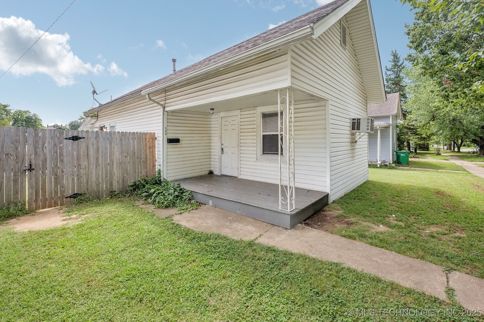 509 S Park St, Sapulpa, OK 74066 - photo 1