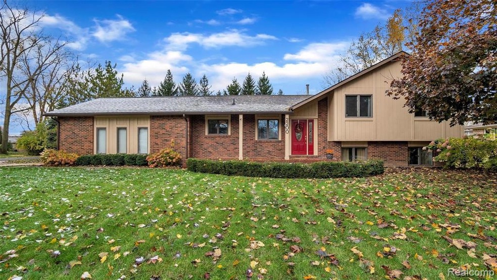 2200-Strader-Dr-WindowStill-Real-Estate-Photograph