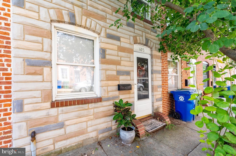 605 S Rose St, Baltimore, MD 21224 - photo 1