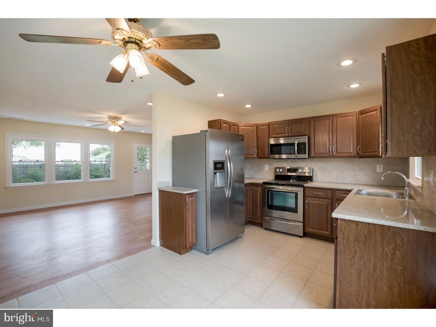 21 Poplar Ln, Willingboro, NJ 08046 - photo 1