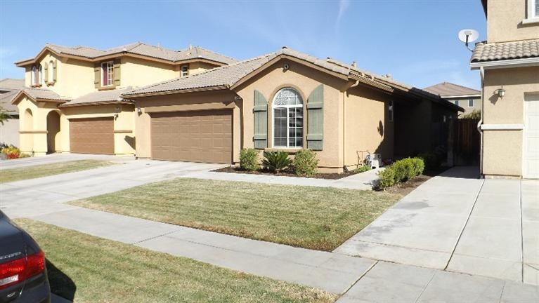 7062 E Cortland Ave, Fresno, CA 93737 - photo 1