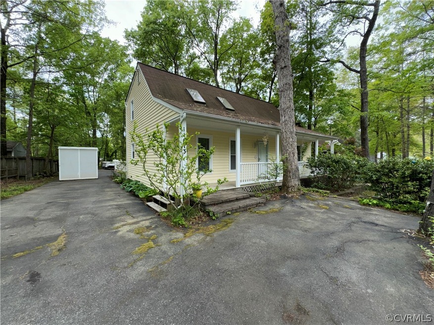 11613 Leiden Ln, Midlothian, VA 23112 - photo 1