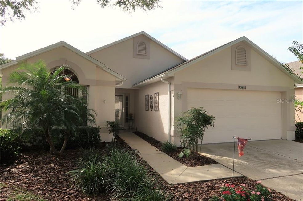 FRONT OF 3922 DOUNE WAY