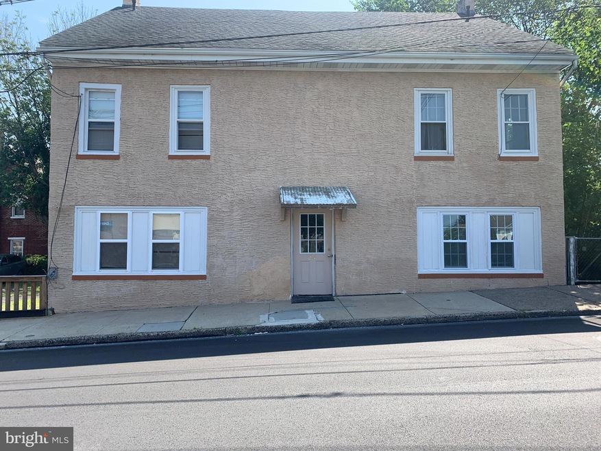 24 S Evans St unit 1, Pottstown, PA 19464 - photo 1
