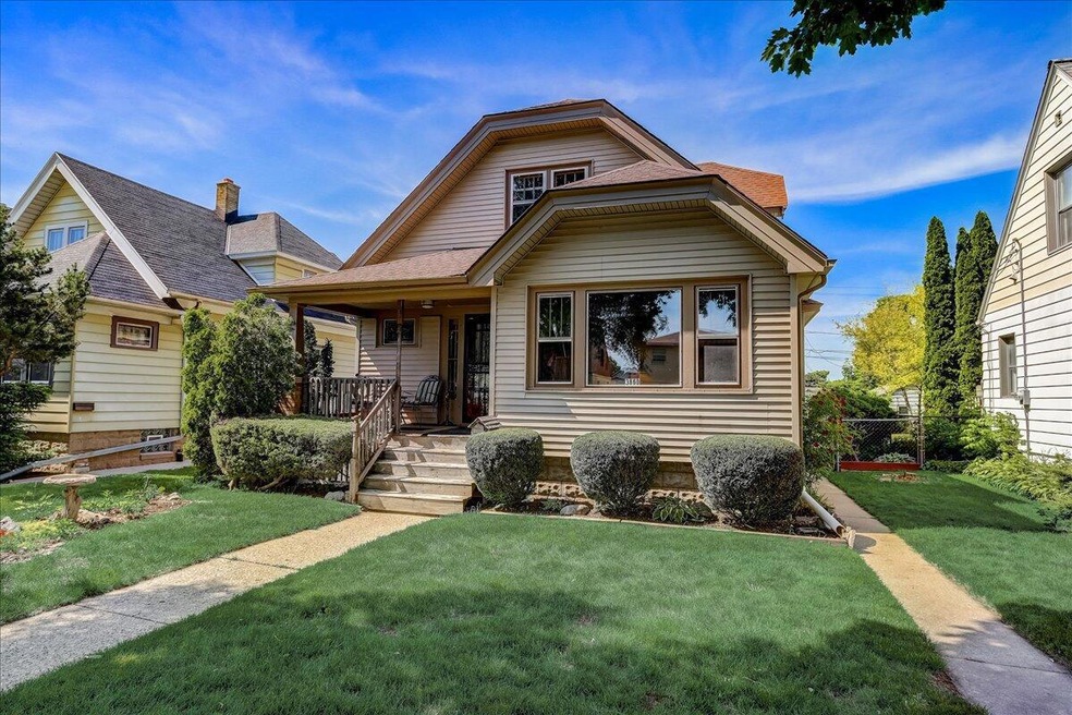 02-E Holmes Ave-002
