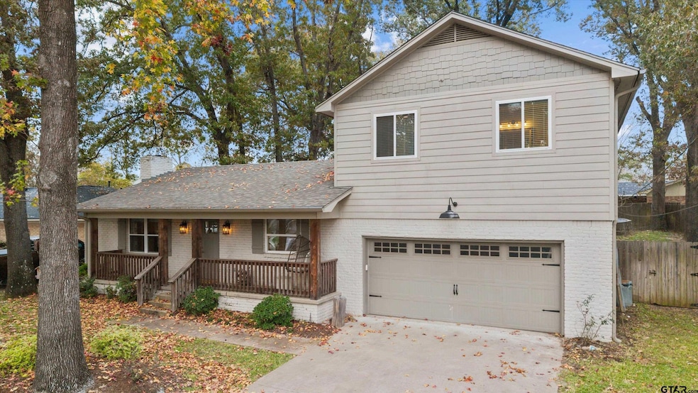 700 Oxford Dr, Tyler, TX 75703 - photo 1