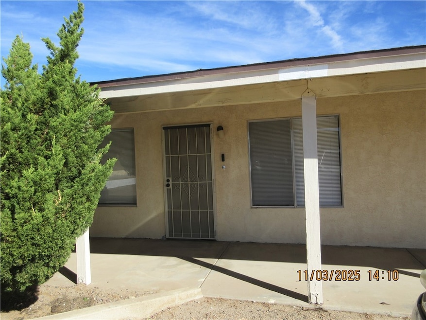 1755 E Gordon Dr, Kingman, AZ 86409 - photo 1