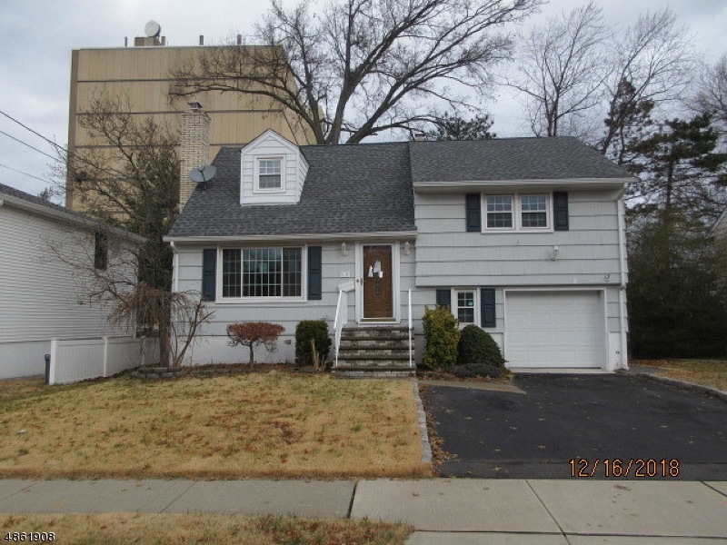 10 Cedar Dr, Rochelle Park, NJ 07662 - photo 1