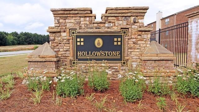 3762 Stonebranch Ln, Loganville, GA 30052 - photo 1