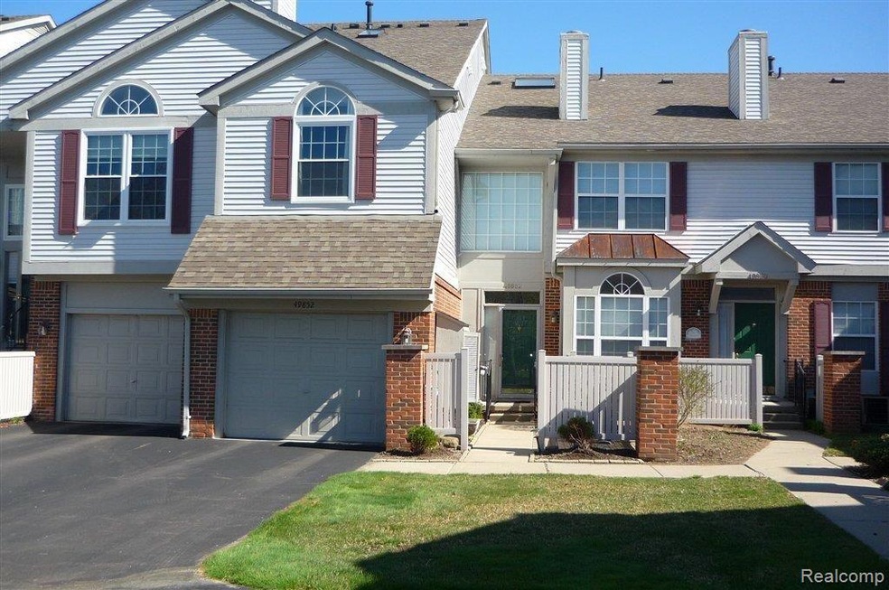 49852 Pointe Crossing  4 2 2012