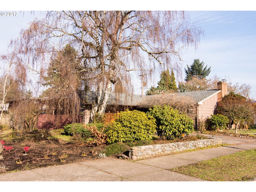 2515 Jeppesen Acres Rd, Eugene, OR 97401 - photo 1