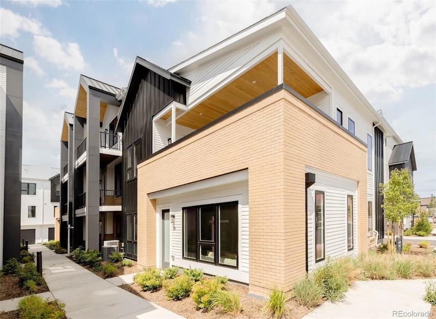 8260 E 36th Ave unit 29, Denver, CO 80238 - photo 1