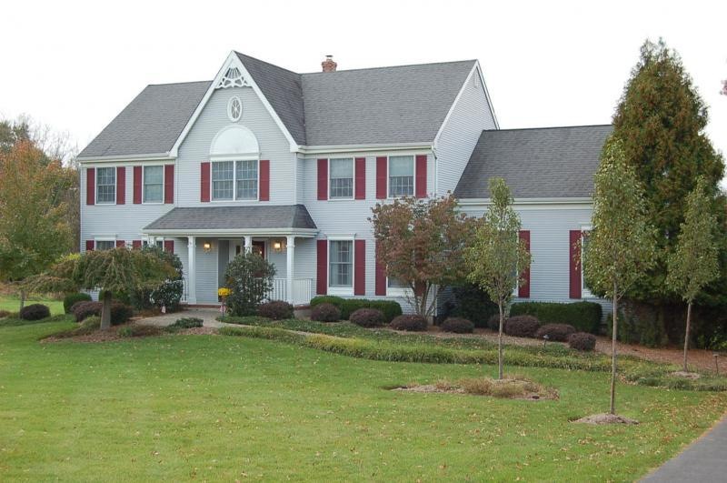 22 Wedgewood Dr, Annandale, NJ 08801 - photo 1