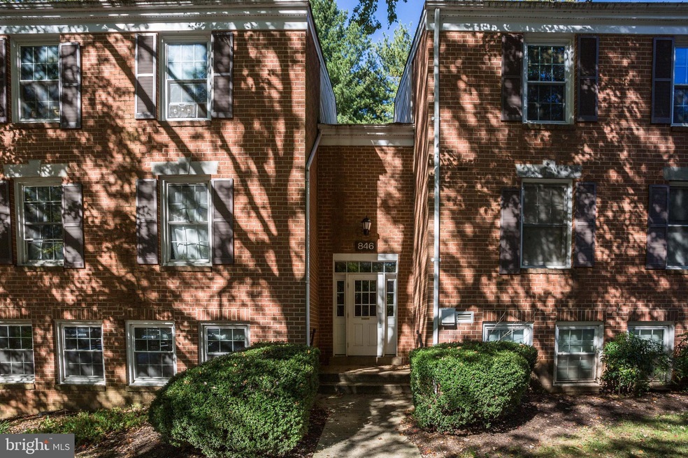 846 Quince Orchard Blvd unit P1, Gaithersburg, MD 20878 - photo 1