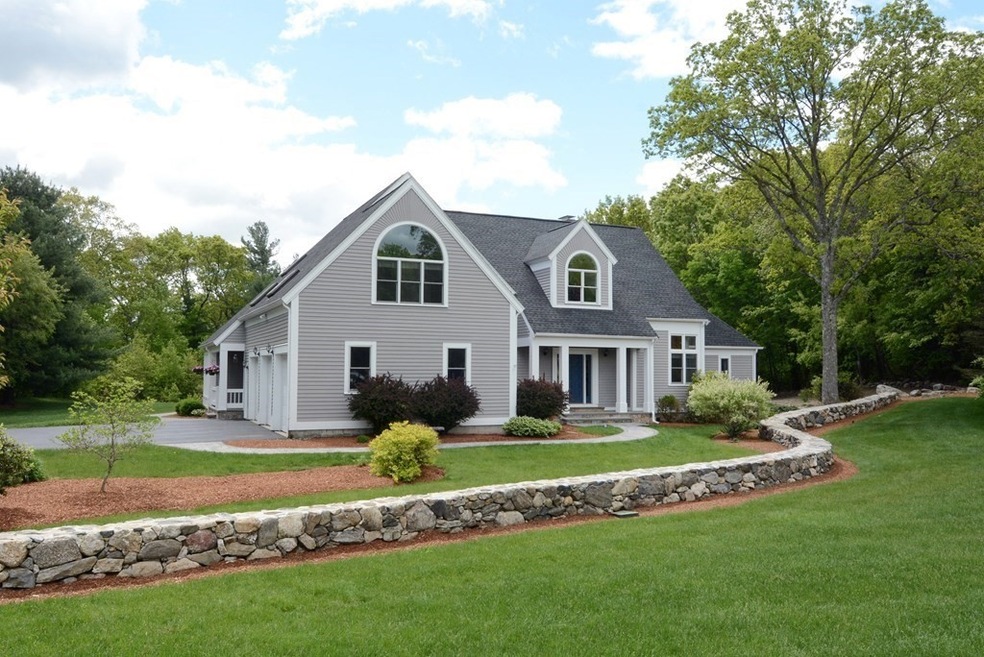 246 Stearns Rd, Marlborough, MA 01752 - photo 1