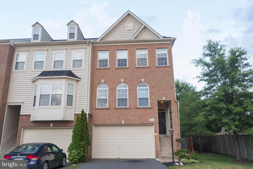 42131 Fremont Preserve Square, Stone Ridge, VA 20105 - photo 1