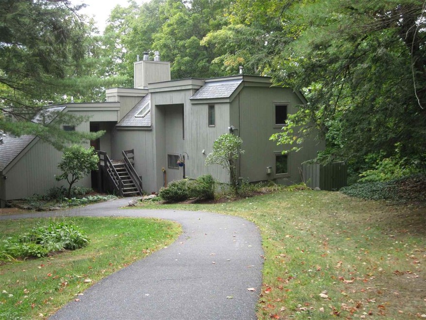 1191 Baker Turn unit 3A, Hartford, VT 05001 - photo 1