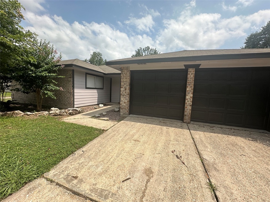 9808 Ibis Ln, Conroe, TX 77385 - photo 1