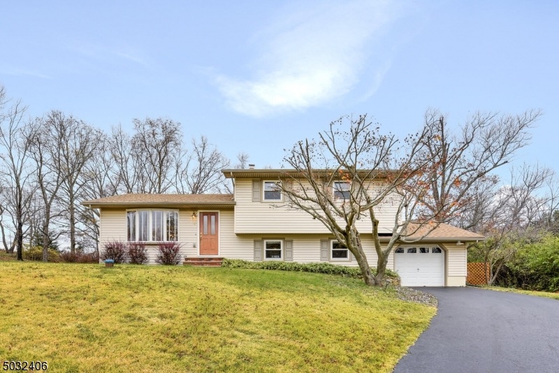 8 Jeffrey Ct, Branchburg, NJ 08876 - photo 1