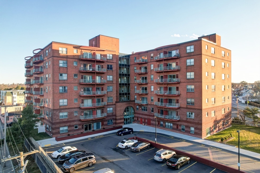 The Montclair Condominiums unit 513, Quincy, MA 02171 - photo 1