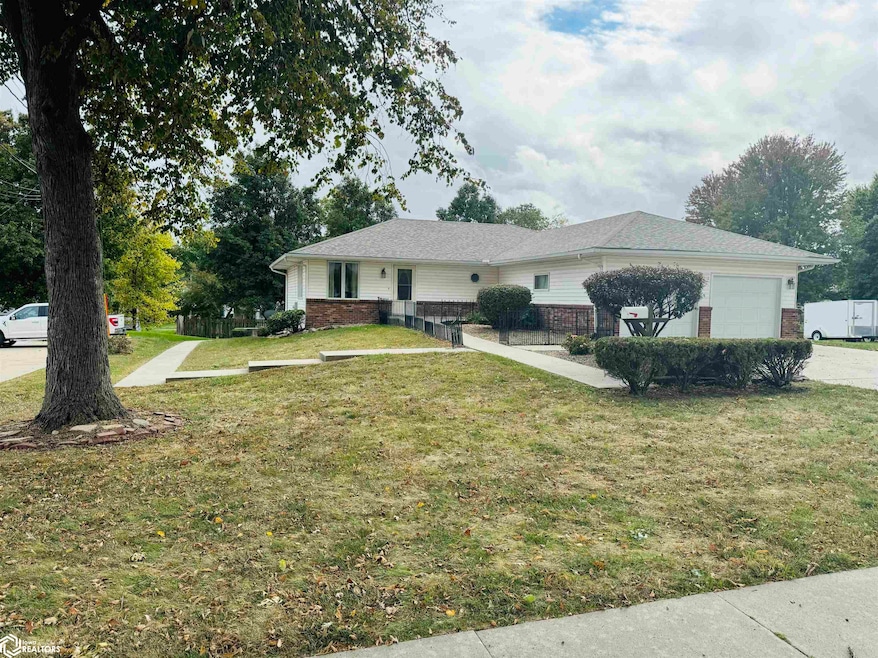 110 W Garfield St, Clarinda, IA 51632 MLS 6312310