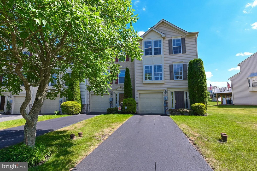 17 Dare Ln, Pottstown, PA 19465 - photo 1