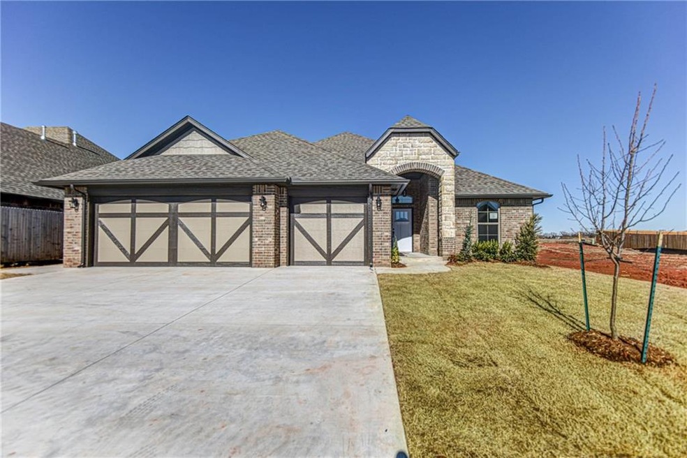 2601 NE 16th St, Moore, OK 73160 - photo 1