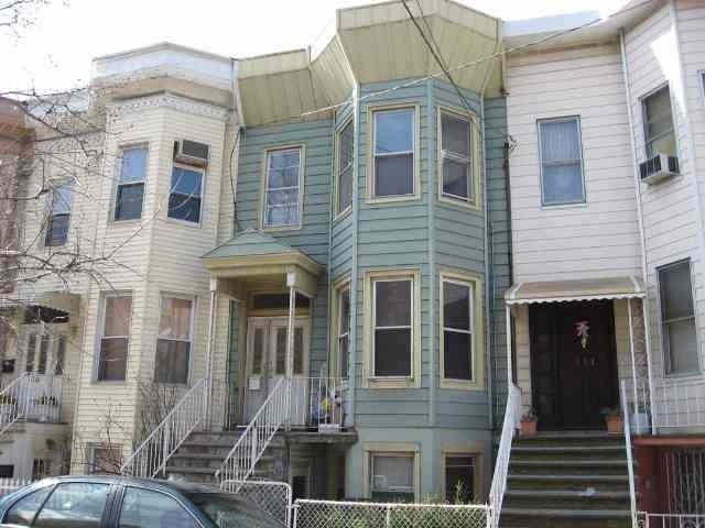 531 45th St, Union City, NJ 07087 - photo 1