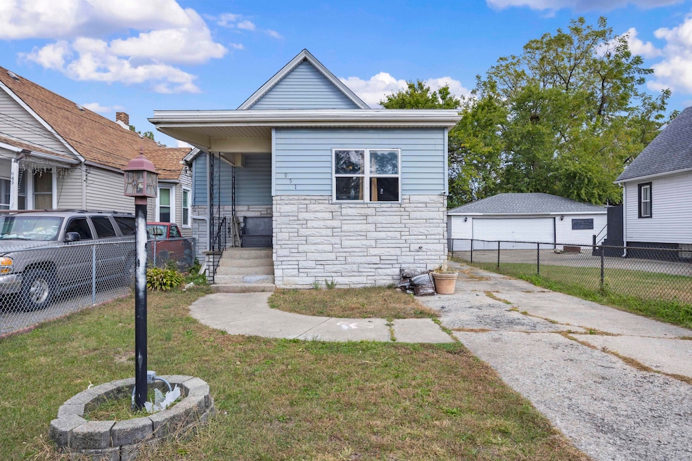 951 Wilcox St, Hammond, IN 46320 - photo 1