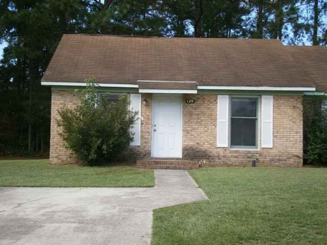 129 Windsor Ct, Jacksonville, NC 28546 - photo 1