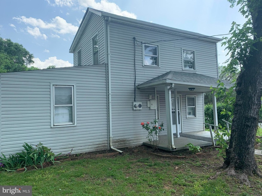 225 E 7th St, Front Royal, VA 22630 - photo 1