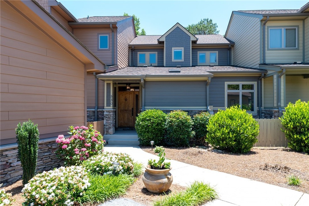 Welcome to 530 Sunset Point Drive!