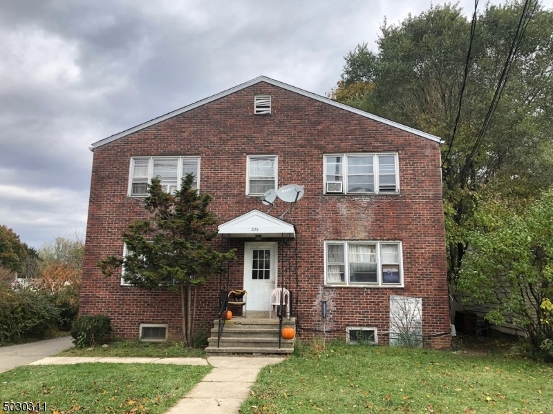 225 Franklin St, Hackettstown, NJ 07840 - photo 1