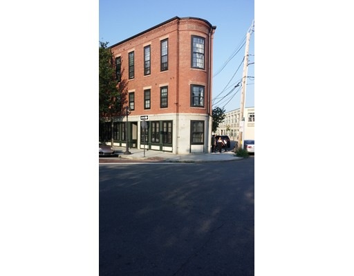 165 Winnisimmet St unit 3C, Chelsea, MA 02150 - photo 1