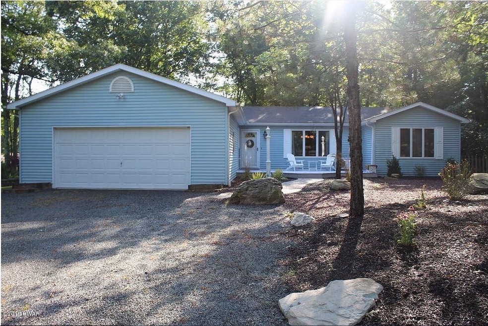 105 Rodeo Dr, Hawley, PA 18428 - photo 1